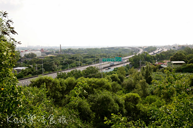 烏日知高圳步道｜台中烏日私房景點 知高圳步道 水道搭建的引水橋、學田山步道