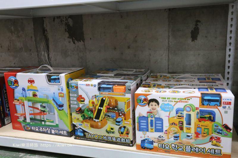 彰化員林易購玩具物流批發中心｜正版日韓玩具 吹冷氣遛小孩 超狂的批發價特地來也划算