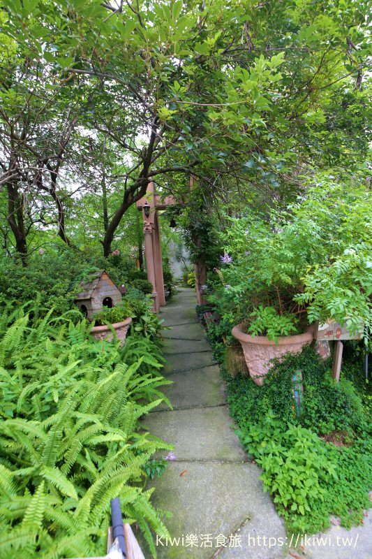 北屯下午茶推薦｜台中BUKA這一隻熊 森林系療癒咖啡館 簡餐，咖啡，雜貨 超好拍秘境花園