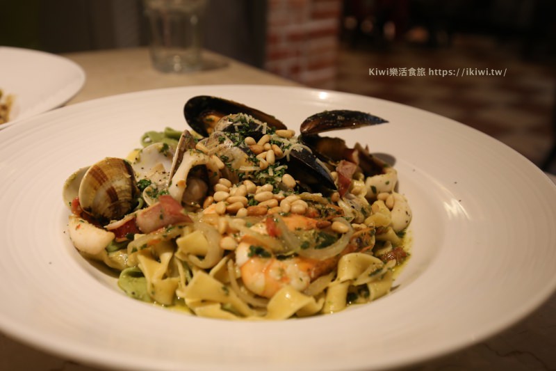 小義大利莊園Little Italy 義大利麵｜台中美術館餐廳，適合多人分食、親子的異國料理