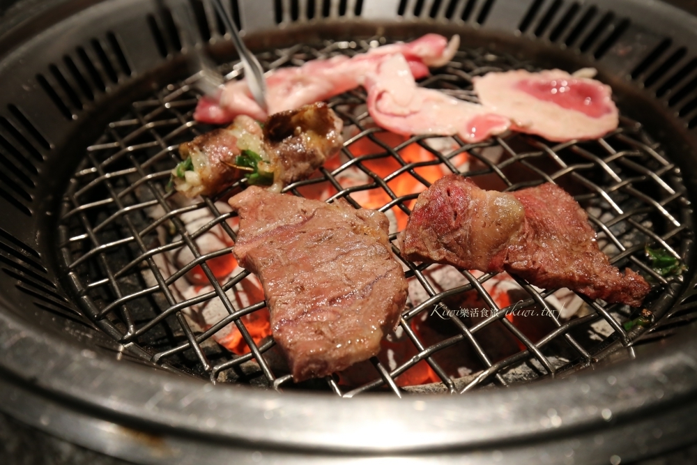 台南野村日式碳烤燒肉永大店｜百道燒肉料理，燒肉火鍋吃到飽餐廳