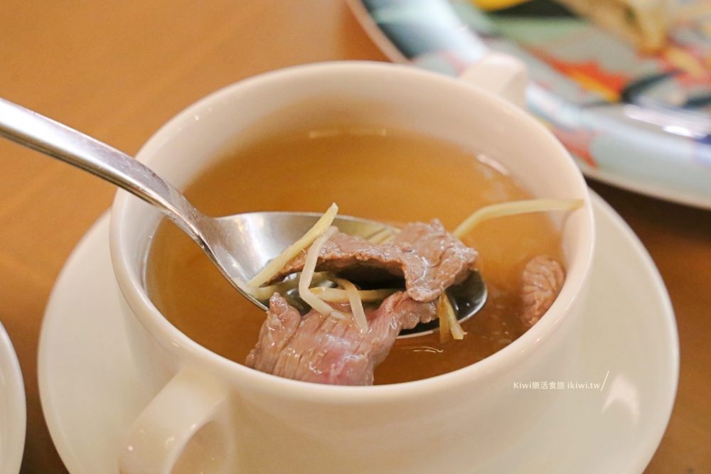 台南香格里拉飯店五星級Café buffet自助吧早餐牛肉湯