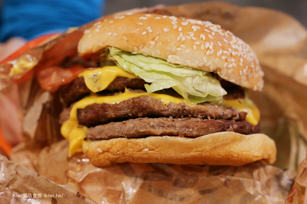 彰化漢堡王優惠活動彰化銅板美食推薦超級重磅牛肉堡