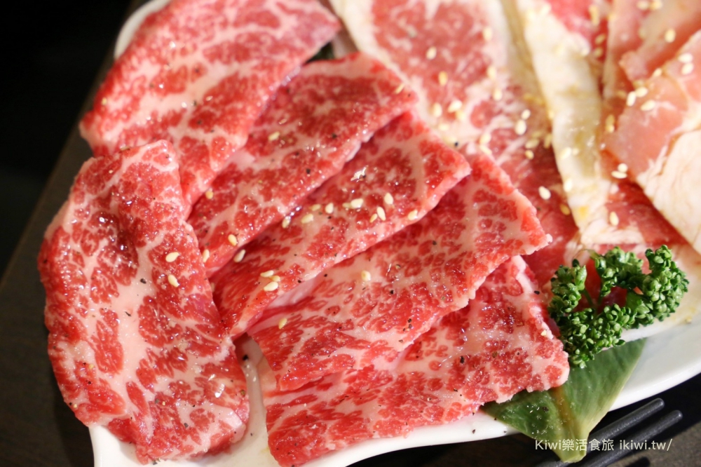 燒究燒肉Yakiniku SHOJOYakiniku SHOJO台中公益店｜台中燒肉推薦伊比利豬肋條、牛橫隔膜，燒肉套餐