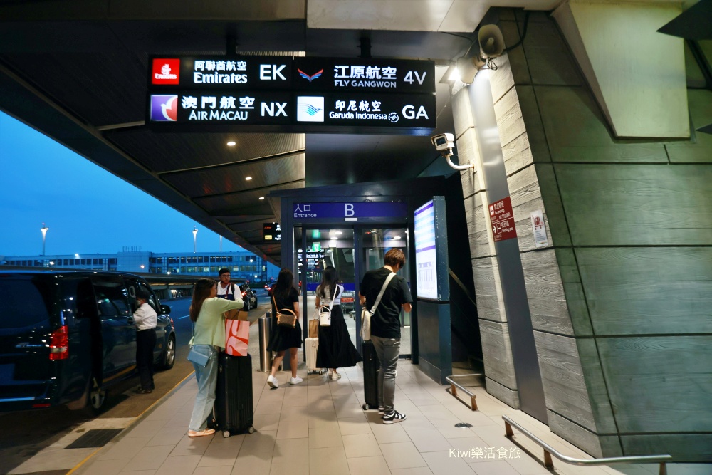 麒麟小客車租賃︱頂級賓士車機場接送服務推薦24小時客服網路直接預約