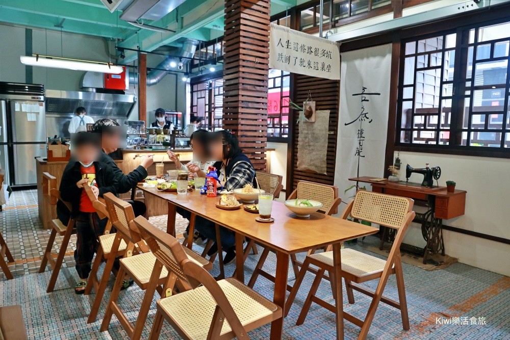 里美食吾庶uSu cafe.埔里早午餐推薦烤飯糰套餐.舒肥雞胸肉味噌義大利麵.下午茶甜點.kiwi樂活食旅部落客推薦埔里美食早午餐