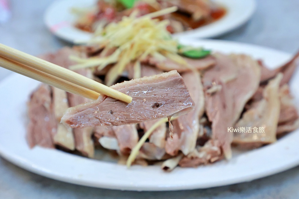 台中阿川鵝肉｜台中西區向上市場周邊美食人氣老店，推鵝肉盤、乾麵