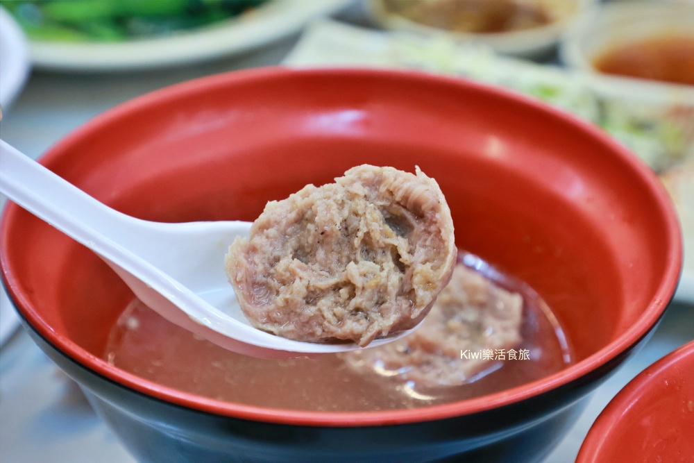 台中阿川鵝肉｜台中西區向上市場周邊美食人氣老店，推鵝肉盤、乾麵