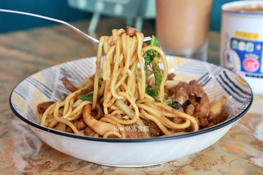 台中美食推薦港嚼良好早餐店.台中港式早餐.台中西區美食.復古茶餐廳.近勤美綠園道.模範市場.kiwi樂活食旅推薦台中西區港式早餐