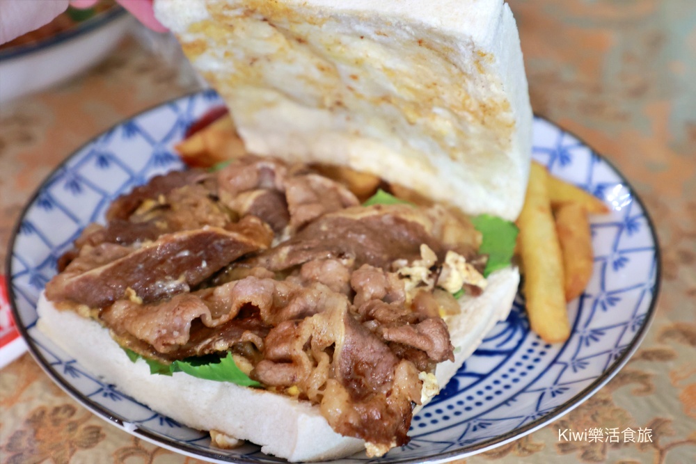 台中美食推薦港嚼良好早餐店.台中港式早餐.台中西區美食.復古茶餐廳.近勤美綠園道.模範市場.kiwi樂活食旅推薦台中西區港式早餐