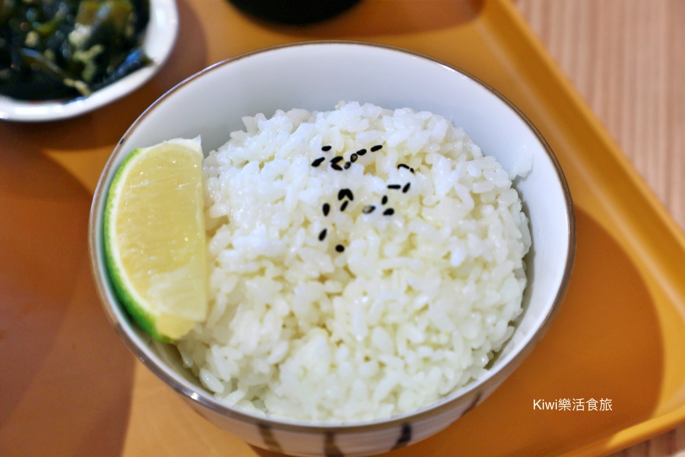 彰化仁之初北海道湯咖喱專賣.彰化市美食推薦湯咖哩健康蔬菜又多爽口.永樂街美食商圈.彰化市美食.彰化湯咖哩.kiwi樂活食旅部落客推薦彰化美食