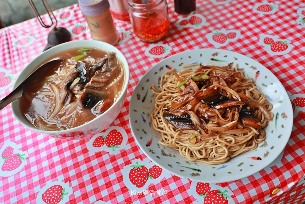 雲林北港鱔魚麵.北港美食小吃推薦光明鱔魚麵.隱藏北港朝天宮周邊巷弄美食.北港美食.北港生炒鱔魚.kiwi樂活食旅推薦雲林北港小吃