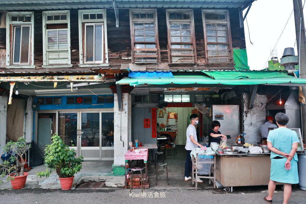 雲林北港鱔魚麵.北港美食小吃推薦光明鱔魚麵.隱藏北港朝天宮周邊巷弄美食.北港美食.北港生炒鱔魚.kiwi樂活食旅推薦雲林北港小吃