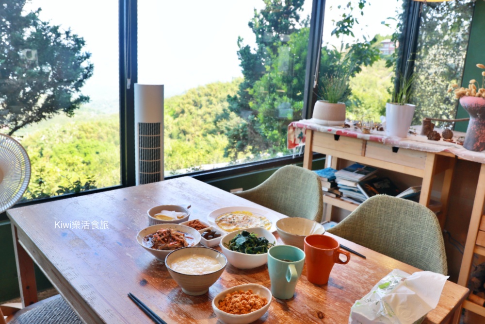 苗栗住宿推薦上山回家旅宿|苗栗大湖住宿、一泊二食當季自栽無毒蔬菜、採草莓、螢火蟲,馬那邦山周邊住宿 kiwi樂活食旅推薦苗栗住宿推薦上山回家旅宿.苗栗大湖住宿.一泊二食當季自栽無毒蔬菜.採草莓.雲海日出夕陽螢火蟲.馬那邦山周邊住宿