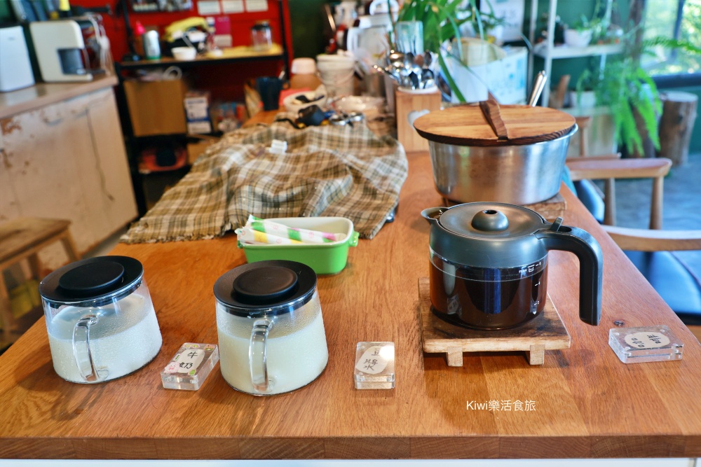 苗栗住宿推薦上山回家旅宿|苗栗大湖住宿、一泊二食當季自栽無毒蔬菜、採草莓、螢火蟲,馬那邦山周邊住宿 kiwi樂活食旅推薦苗栗住宿推薦上山回家旅宿.苗栗大湖住宿.一泊二食當季自栽無毒蔬菜.採草莓.雲海日出夕陽螢火蟲.馬那邦山周邊住宿