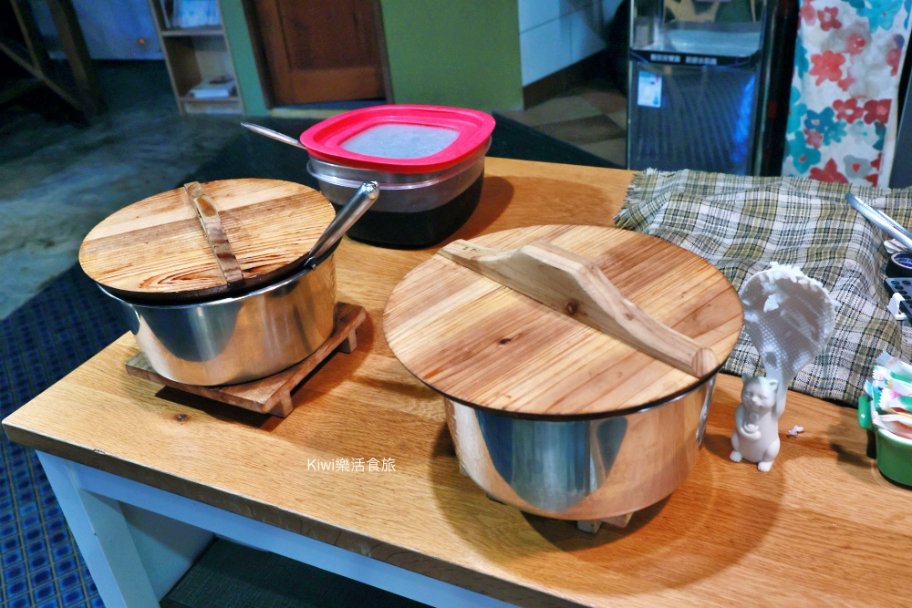 苗栗住宿推薦上山回家旅宿|苗栗大湖住宿、一泊二食當季自栽無毒蔬菜、採草莓、螢火蟲,馬那邦山周邊住宿 kiwi樂活食旅推薦苗栗住宿推薦上山回家旅宿.苗栗大湖住宿.一泊二食當季自栽無毒蔬菜.採草莓.雲海日出夕陽螢火蟲.馬那邦山周邊住宿