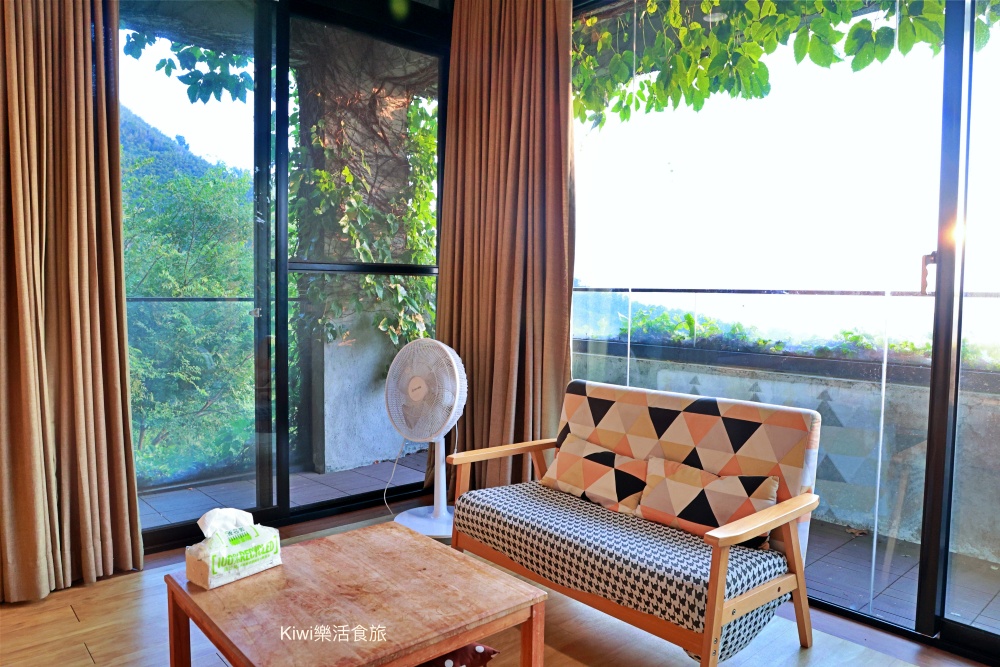苗栗住宿推薦上山回家旅宿|苗栗大湖住宿、一泊二食當季自栽無毒蔬菜、採草莓、螢火蟲,馬那邦山周邊住宿 kiwi樂活食旅推薦苗栗住宿推薦上山回家旅宿.苗栗大湖住宿.一泊二食當季自栽無毒蔬菜.採草莓.雲海日出夕陽螢火蟲.馬那邦山周邊住宿