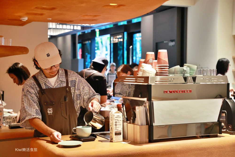 台中老佛爺店ONIBUS COFFEE.日本中目黑超人氣咖啡館展店台中西區勤美綠園道周邊.kiwi樂活食旅部落客推薦台中熱門咖啡館