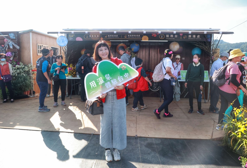 台中一日遊.2024國際花毯節.新社花海周邊景點推薦安妮公主花園.后里檸檬森林.台中后里樹生酒莊.台中景點台中美食.后里美食.后里景點.台中伴手禮.DIY體驗.品酒下午茶.kiwi樂活食旅部落客推薦台中深度一日遊