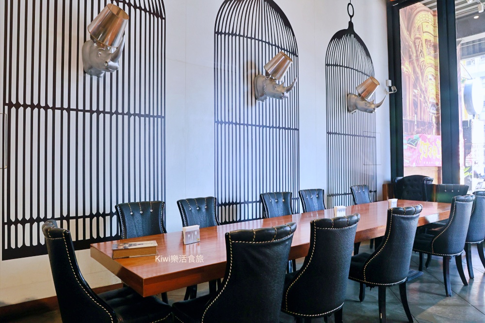 彰化史堤克牛排金馬店.kiwi樂活食旅部落客推薦彰化在地平價牛排.彰化市美食推薦羽下牛排質量好.專人桌邊服務.自助吧無限暢飲.彰化聚會餐廳.近彰化王田交流道周邊美食