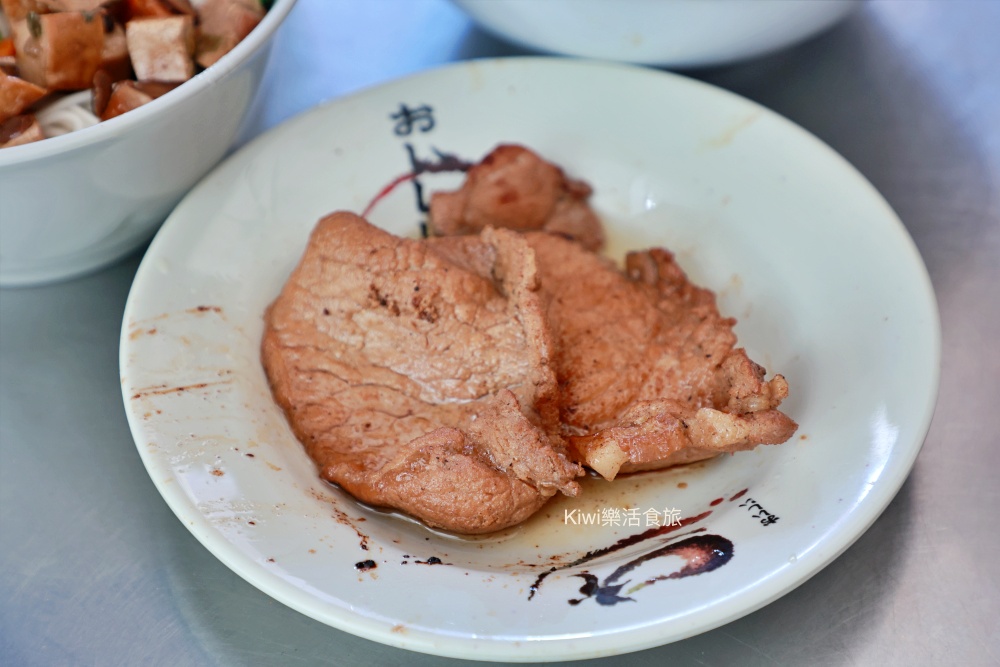 kiwi樂活食旅推薦台中美食上海未名酸梅湯麵點,台中中區美食推薦米其林必比登連四年.道地上海麵食老字號.排骨麵.牛肉麵.炸醬麵.雪裡紅.酸梅湯.近台中火車站周邊美食.台中小吃