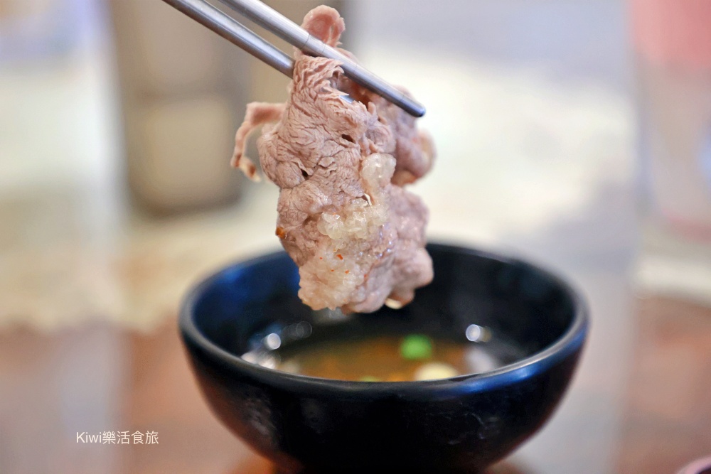 kiwi樂活食旅推薦彰化美食瑪多琍廚房.彰化聚會推薦香茅火鍋菜盤像捧花一樣多.韓式泡菜豬肉義大利燉飯.近彰商周邊美食.八卦山周邊美食.彰化市美食.彰化市.彰化餐廳.彰化聚會餐廳