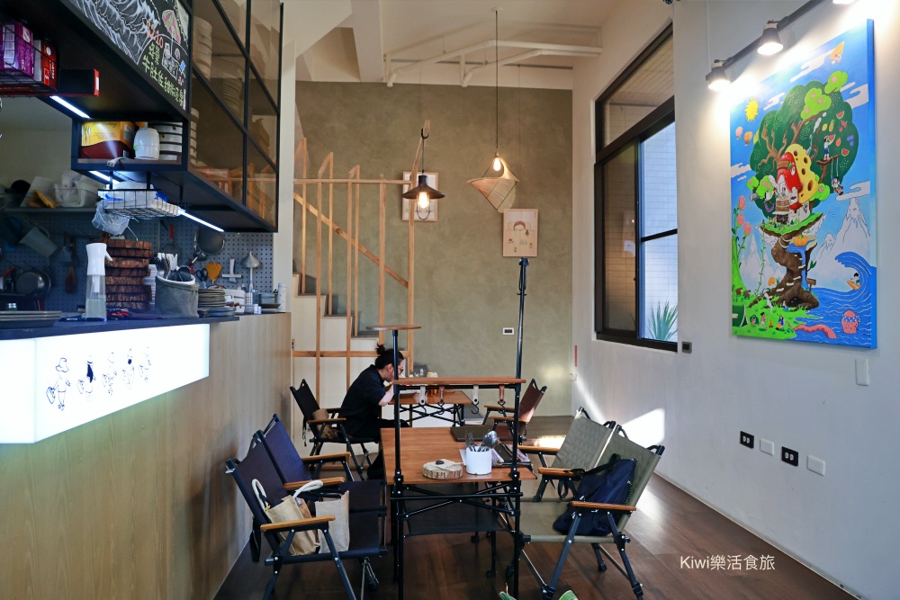 台中北屯臥野In Outdoor.kiwi樂活食旅推薦台中美食.台中北屯早午餐推薦起司瀑布德腸堡佐油封番茄醬.荒山牧羊人派.山野手沖咖啡.生活選物.大坑風景區周邊美食