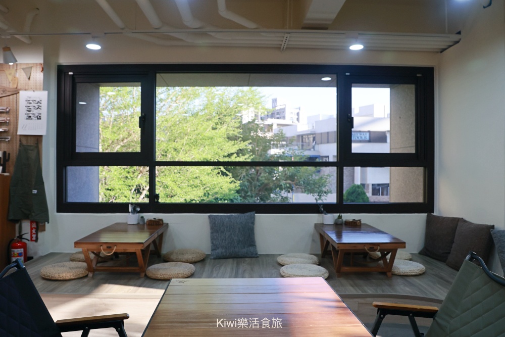 台中北屯臥野In Outdoor.kiwi樂活食旅推薦台中美食.台中北屯早午餐推薦起司瀑布德腸堡佐油封番茄醬.荒山牧羊人派.山野手沖咖啡.生活選物.大坑風景區周邊美食