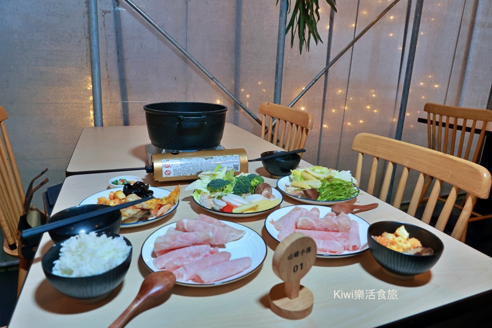 新竹霧語WooYuu雲頂上的豪華露營.免裝備懶人露營.一泊二食.DIY體驗.賞櫻花、雲海趁現在.山峰小徑露營區.撥雲小屋民宿.雲霧小車.kiwi專屬訂房優惠wy4388.新竹豪華露營推薦.懶人露營.高山露營
