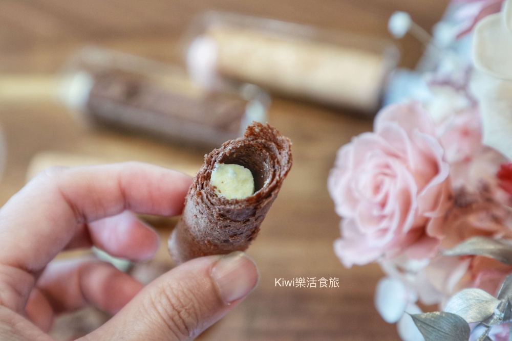 台中曉翮流域｜台中伴手禮推薦爆漿滿餡蛋捲.厚度滿分的厚餡夾心.方方甜心.蝴蝶酥專賣店，近台中中央公園、台中逢甲夜市周邊美食