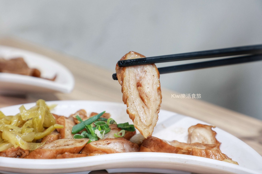 彰化美食陳家大小姐｜彰化市大埔路美食燉露湯料多實在.麵食.各樣功夫小菜～傳承古早味老手藝！