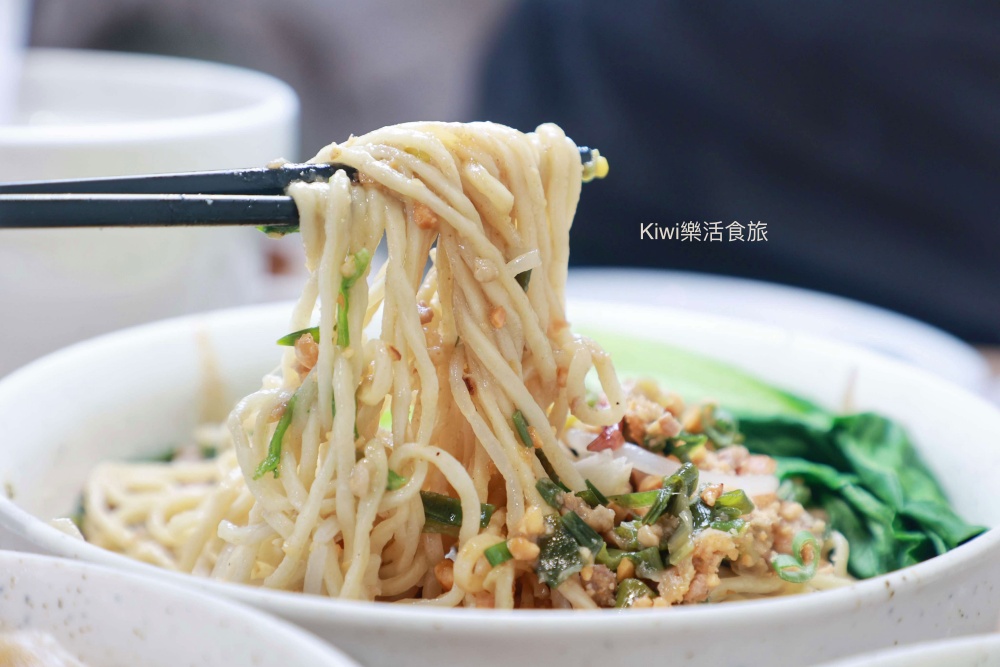 彰化美食陳家大小姐｜彰化市大埔路美食燉露湯料多實在.麵食.各樣功夫小菜～傳承古早味老手藝！