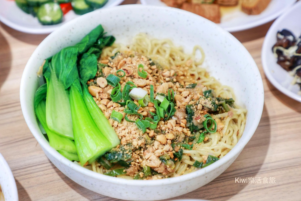 彰化美食陳家大小姐｜彰化市大埔路美食燉露湯料多實在.麵食.各樣功夫小菜～傳承古早味老手藝！