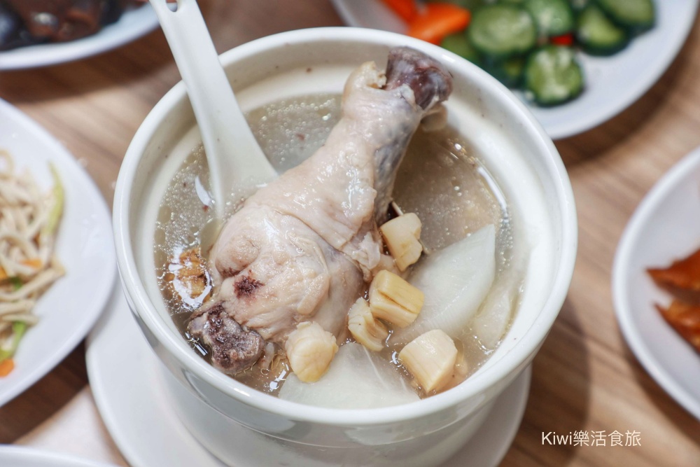 彰化美食陳家大小姐｜彰化市大埔路美食燉露湯料多實在.麵食.各樣功夫小菜～傳承古早味老手藝！