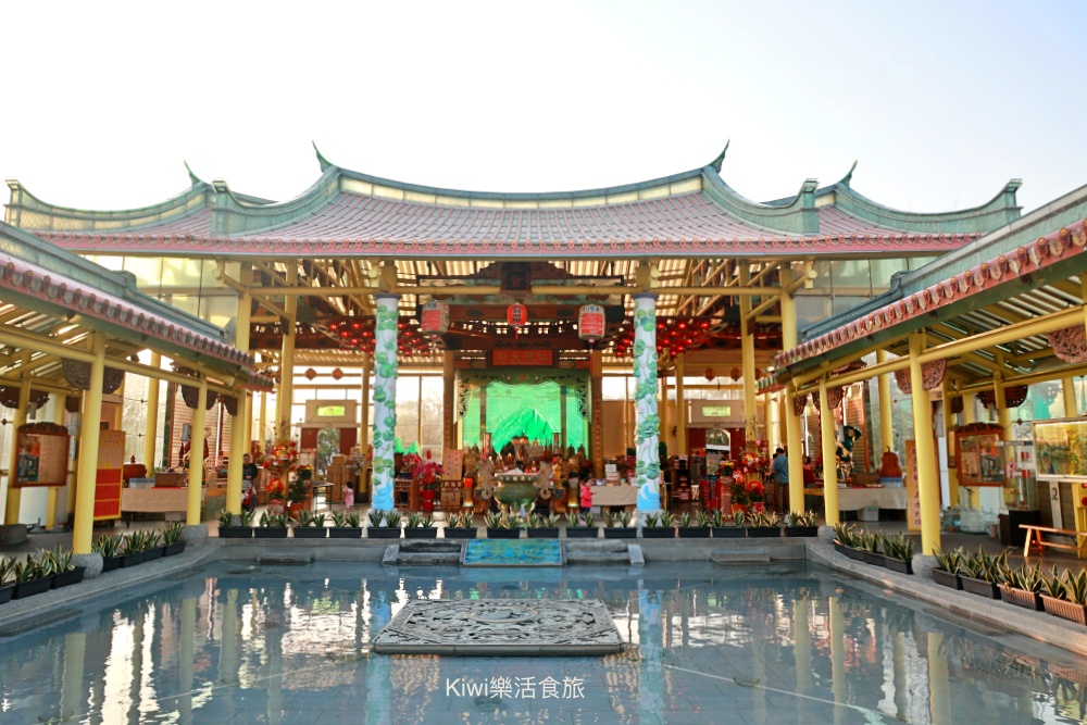 kiwi樂活食旅推薦鹿港景點台灣玻璃館.玻璃媽祖廟.鹿港玻璃工廠免門票觀光工廠.全台唯一玻璃媽祖廟.彰濱工業區裡景點