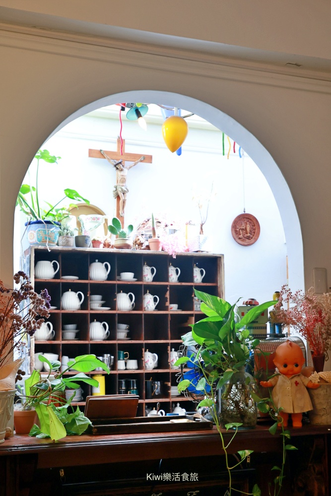 台南安平美食法國傳統手工甜品咖啡餐廳.kiwi樂活食旅部落客推薦台南美食必吃美食.安平甜點下午茶推薦.手工甜點.咖啡.近安平老街.安平樹屋景點