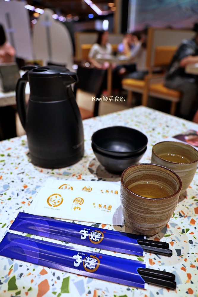 台中美食大江戶町鰻屋台中三井LaLaport店.kiwi樂活食旅部落客推薦台中東區美食鰻魚.夢幻鰻魚桶飯3吃.浦燒鰻重半尾.台中火車站周邊美食