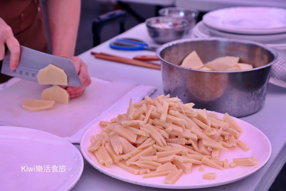南投鹿谷春筍創意料理競賽.kiwi樂活食旅推薦鹿谷美食.鹿谷景點.南投景點.南投美食.茶席體驗.螢火蟲體驗.小半天休閒農業區發展協會.南投第一屆春筍創意競賽