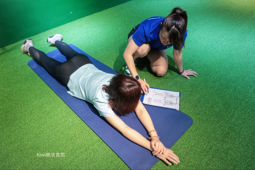 想找女性友善健身房?評價口碑最好的台南健身房.愛健身x動動好適能運動中心x好漾運動空間x倍速運動 台南健身房.台南北區健身房.台南女性 健身房.台南健身推薦不綁約.單堂教練課費用低.一對一教學.個人專屬健身課表.專屬健身教練.kiwi樂活食旅推薦台南運動健身