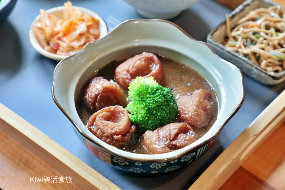 台中田寮農莊景觀餐廳|台中南屯景觀餐廳網美打卡熱點,親子友善餐廳 kiwi樂活食旅部落客推薦台中田寮農莊景觀餐廳.台中美食.台中餐廳.台中南屯景觀餐廳.網美打卡熱點.親子友善餐廳.單點.套餐