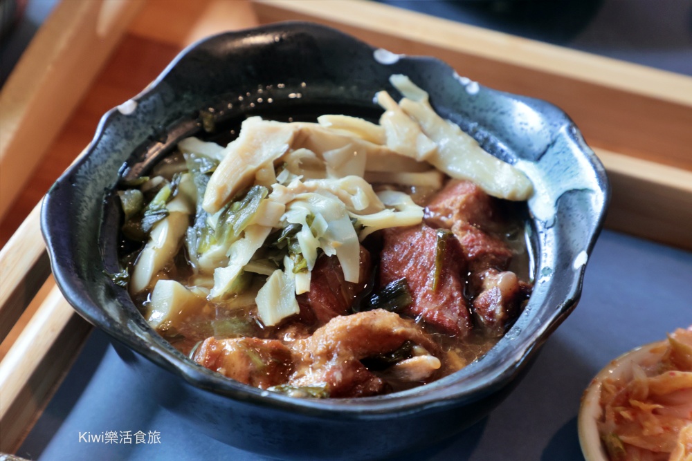 台中田寮農莊景觀餐廳|台中南屯景觀餐廳網美打卡熱點,親子友善餐廳 kiwi樂活食旅部落客推薦台中田寮農莊景觀餐廳.台中美食.台中餐廳.台中南屯景觀餐廳.網美打卡熱點.親子友善餐廳.單點.套餐