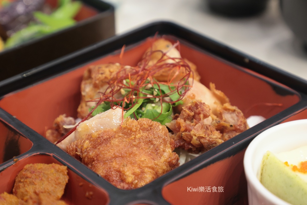 台中華泰咖啡|台中中區美食老派咖啡廳,日式簡餐、曼巴咖啡塞風煮壺出爐!近第二市場周邊美食 kiwi樂活食旅部落客推薦台中華泰咖啡.台中中區美食老派咖啡廳.日式簡餐.曼巴咖啡塞風煮壺出爐.近第二市場周邊美食.台中簡餐.台中咖啡.台中美食