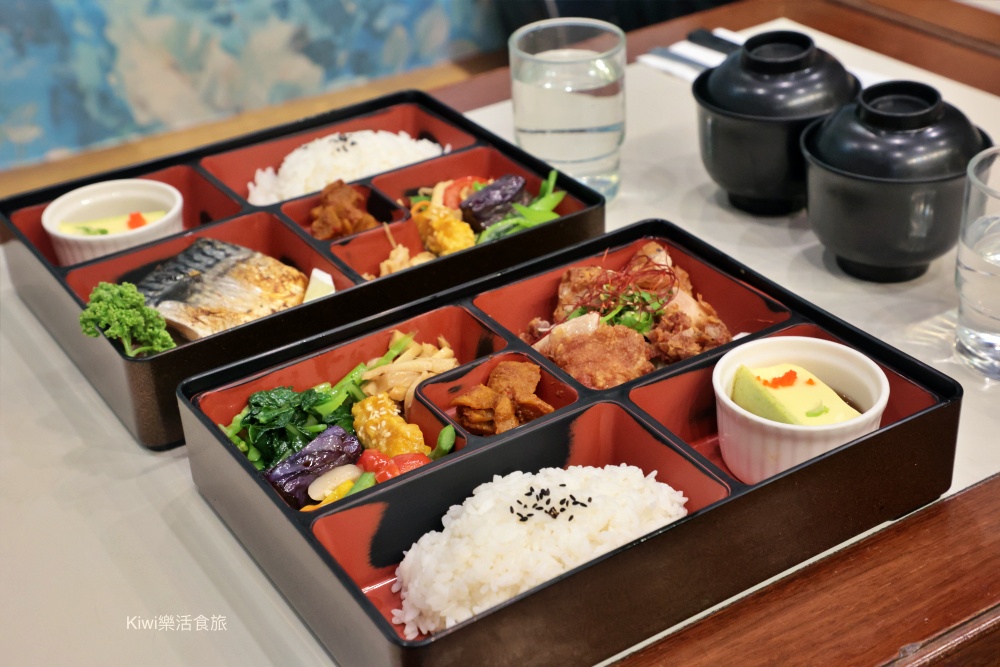 台中華泰咖啡|台中中區美食老派咖啡廳,日式簡餐、曼巴咖啡塞風煮壺出爐!近第二市場周邊美食 kiwi樂活食旅部落客推薦台中華泰咖啡.台中中區美食老派咖啡廳.日式簡餐.曼巴咖啡塞風煮壺出爐.近第二市場周邊美食.台中簡餐.台中咖啡.台中美食