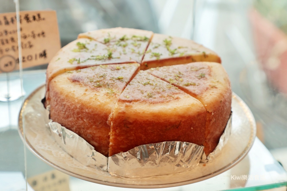 kiwi樂活食旅部落客推薦台中食半月麵包.西區隱藏巷弄美食小店手作麵包.勤美商圈周邊美食.台中麵包推薦可頌.蔥麵包.吐司.蛋糕