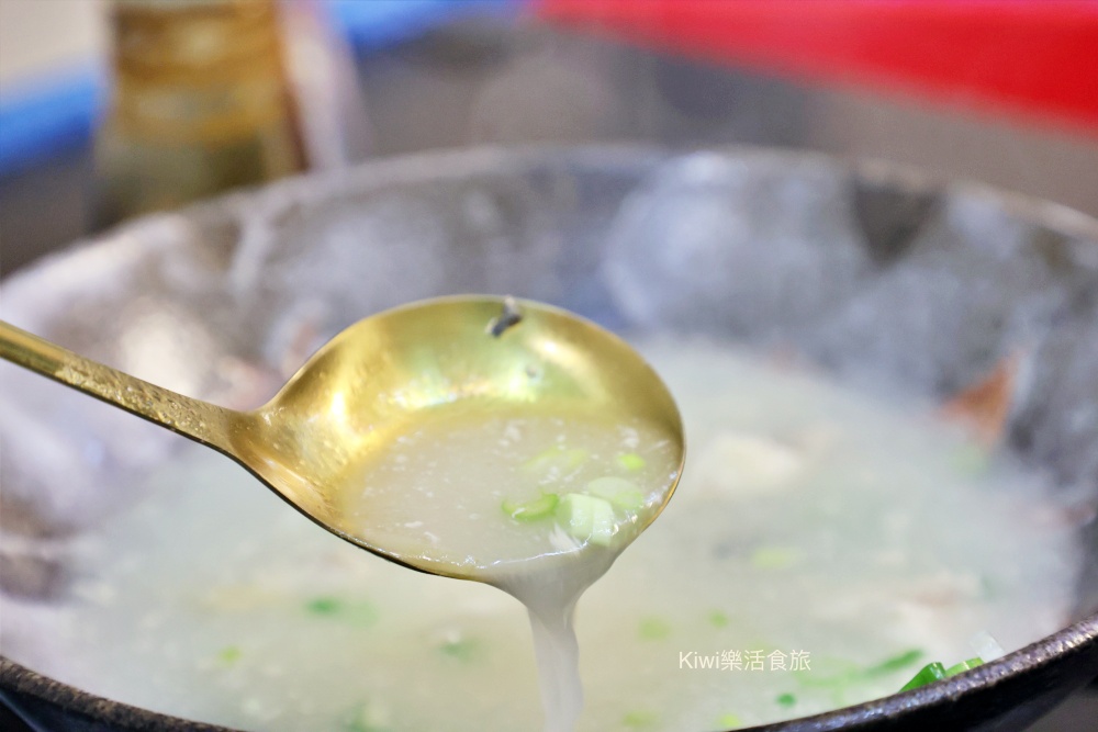 kiwi樂活食旅部落客推薦彰化市美食推薦台南深海鮢過魚湯彰化創始店.彰化現煮魚湯.近彰化魚市場周邊美食、民族路周邊美食.雙人套餐.魚湯.肉燥飯.小菜