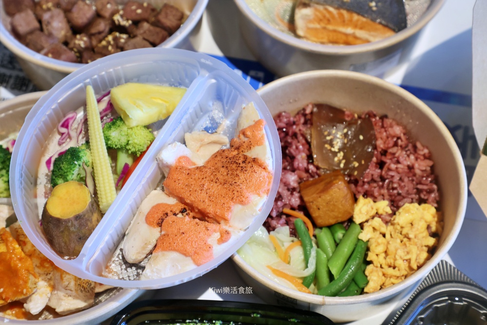 台中覓蠶健康餐盒樂業店|台中東區健康餐盒.便當推薦炊蛋必點.餐點口味雞胸.雞腿.牛肉.鮭魚.素食餐盒 kiwi樂活食旅部落客推薦台中覓蠶健康餐盒樂業店.台中東區健康餐盒.便當推薦炊蛋必點.餐點口味雞胸.雞腿.牛肉.鮭魚.素食餐盒.台中便當推薦.台中.東區.台中美食.東區美食