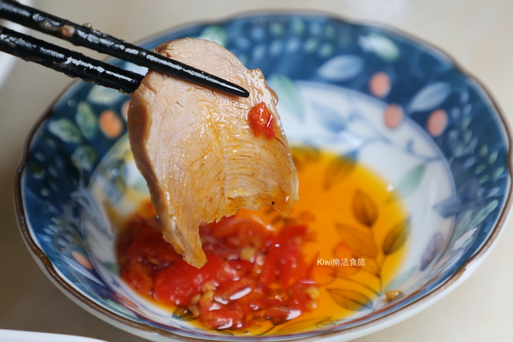 kiwi樂活食旅部落客推薦彰化秘醬滷味和美店.彰化平價小吃推薦冷滷味淋上百年獨門醬汁絕搭.彰化宵夜美食大推薦.彰化秘醬滷味,彰化滷味推薦,秘醬滷味和美店,秘醬滷味彰化和美店,秘醬滷味分店,彰化秘醬滷味分店,冷滷味彰化,和美宵夜,和美滷味,和美小吃,彰化滷味宵夜