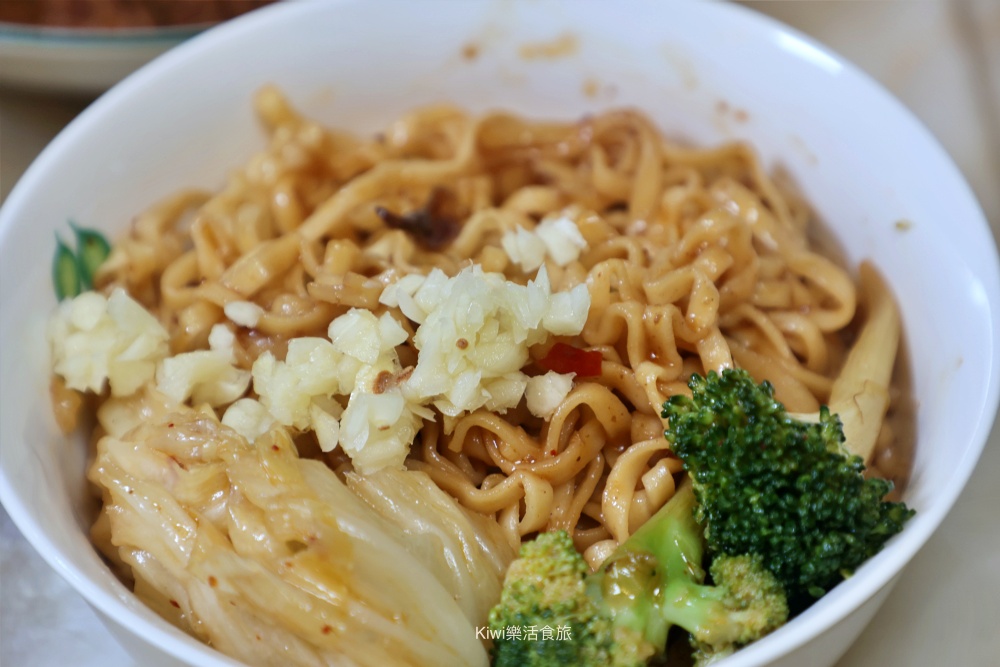 kiwi樂活食旅部落客推薦彰化秘醬滷味和美店.彰化平價小吃推薦冷滷味淋上百年獨門醬汁絕搭.彰化宵夜美食大推薦.彰化秘醬滷味,彰化滷味推薦,秘醬滷味和美店,秘醬滷味彰化和美店,秘醬滷味分店,彰化秘醬滷味分店,冷滷味彰化,和美宵夜,和美滷味,和美小吃,彰化滷味宵夜