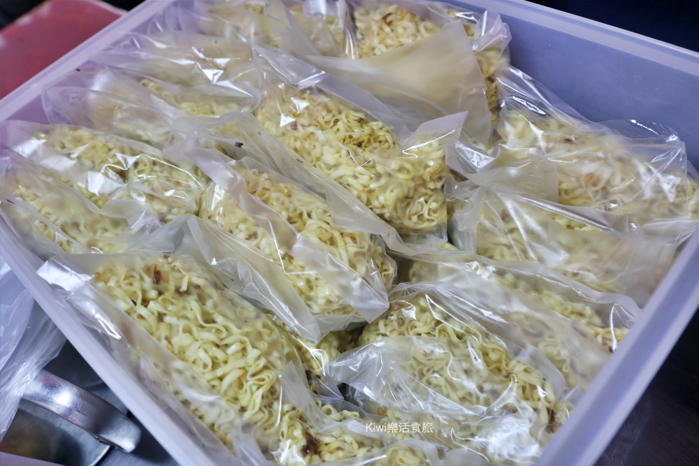 kiwi樂活食旅部落客推薦彰化秘醬滷味和美店.彰化平價小吃推薦冷滷味淋上百年獨門醬汁絕搭.彰化宵夜美食大推薦.彰化秘醬滷味,彰化滷味推薦,秘醬滷味和美店,秘醬滷味彰化和美店,秘醬滷味分店,彰化秘醬滷味分店,冷滷味彰化,和美宵夜,和美滷味,和美小吃,彰化滷味宵夜