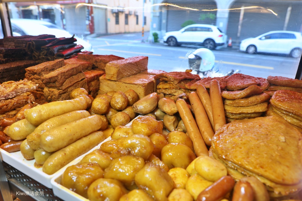 kiwi樂活食旅部落客推薦彰化秘醬滷味和美店.彰化平價小吃推薦冷滷味淋上百年獨門醬汁絕搭.彰化宵夜美食大推薦.彰化秘醬滷味,彰化滷味推薦,秘醬滷味和美店,秘醬滷味彰化和美店,秘醬滷味分店,彰化秘醬滷味分店,冷滷味彰化,和美宵夜,和美滷味,和美小吃,彰化滷味宵夜